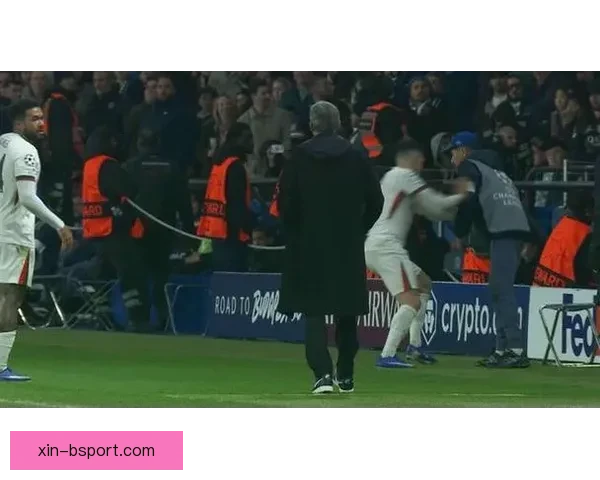 佩德罗·莱昂宣布退役结束职业生涯 传奇球员告别绿茵场