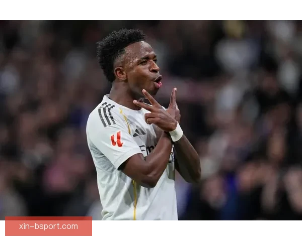 维尼修斯团队全员缺席巴黎典礼背后原因曝光皇马态度引发足坛热议